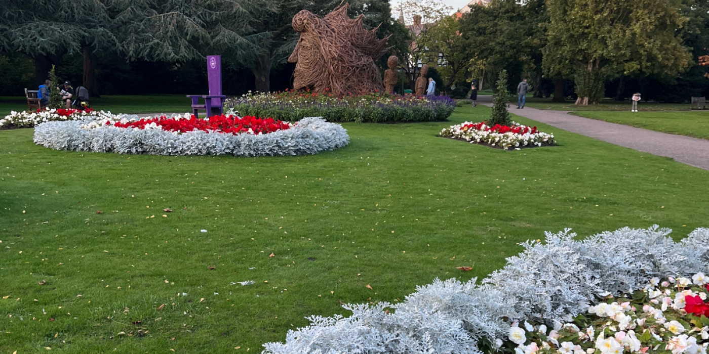 Grosvenor Park, flowers in bloom